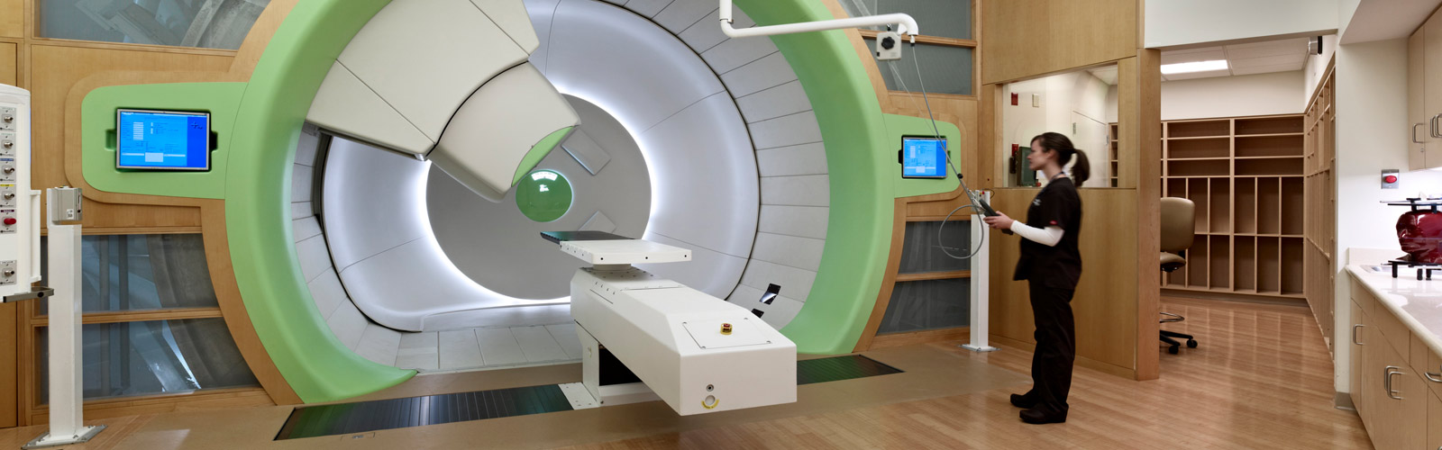 Image guided protontherapy: recent research and technological innovations to fight cancer